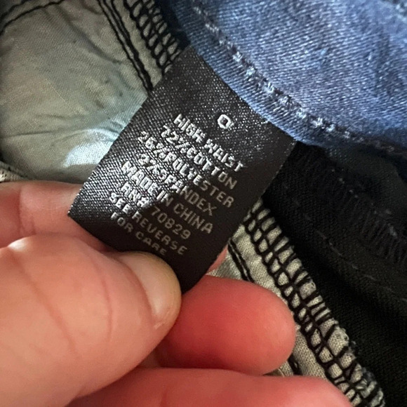 Rue21 Acid Wash High Waist Denim Short - Size 0 - Picture 4 of 5